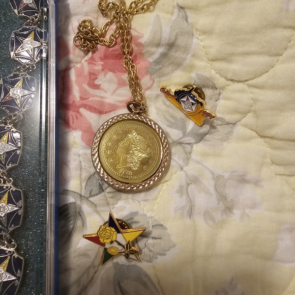 7) Order of the Eastern Star pieces - Picture 3 of 5